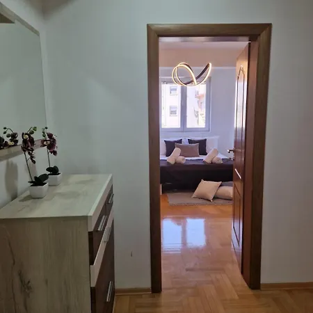 Apartment Kamche Lux