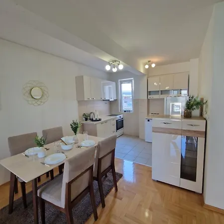 Apartment Kamche Lux