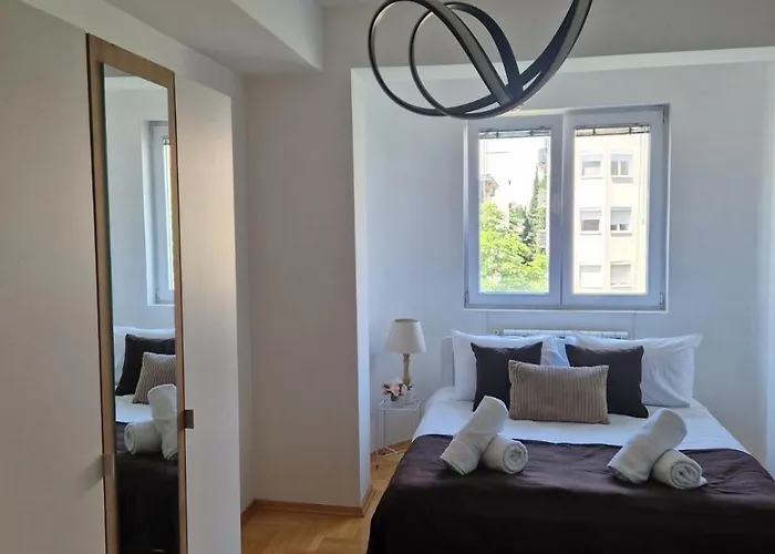 Apartment Kamche Lux